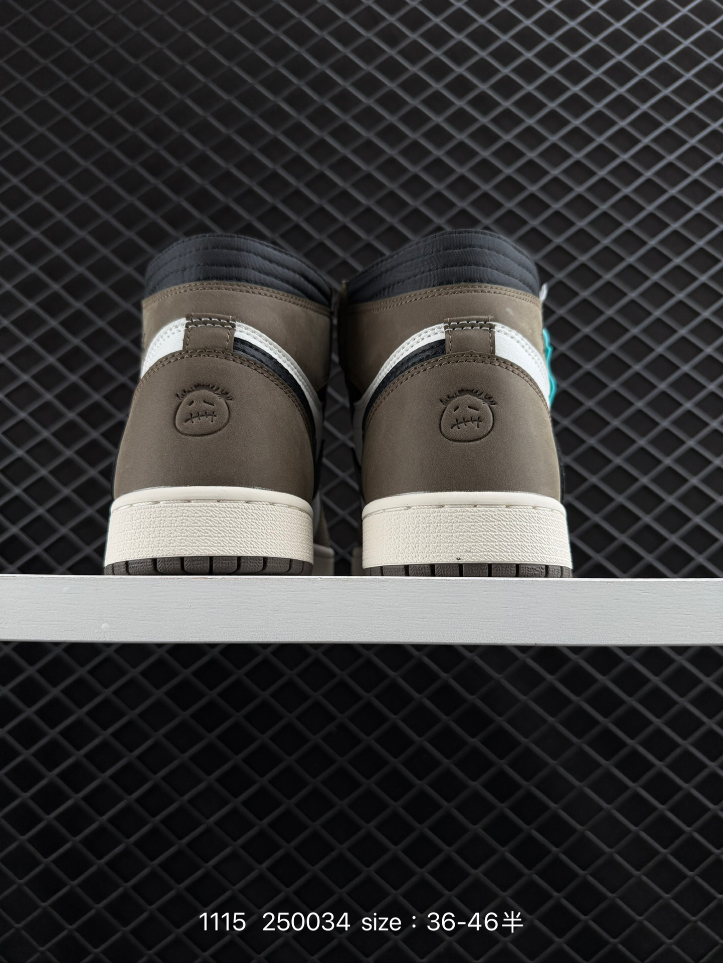 Nike AIR JORDAN 1 RETRO HIGH